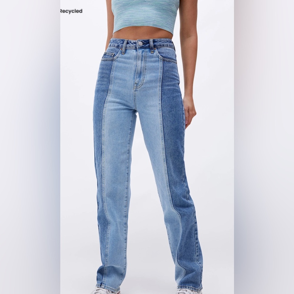 Women’s eco-friendly Two-Tone ‘90s Boyfriend Jeans from PacSun.